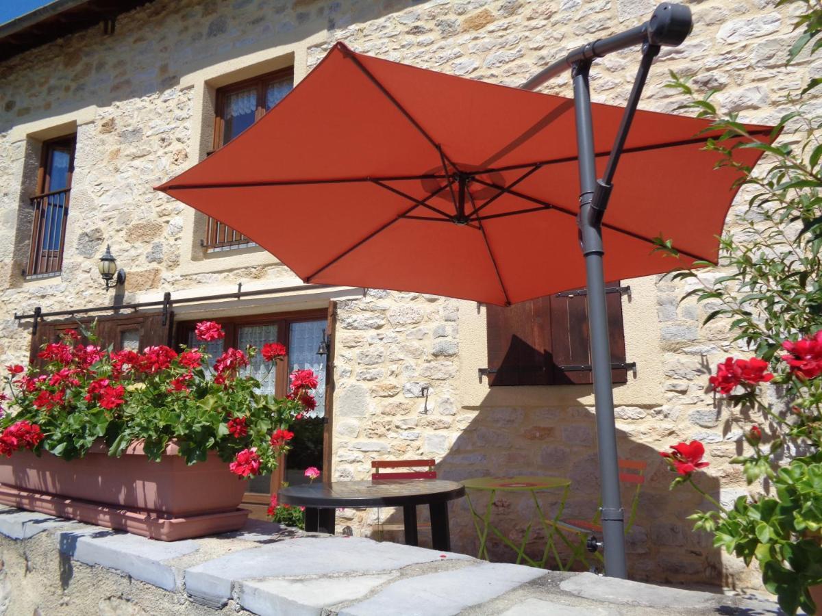 Apartamento Les Dessous De La Grange Larroque-Toirac Exterior foto